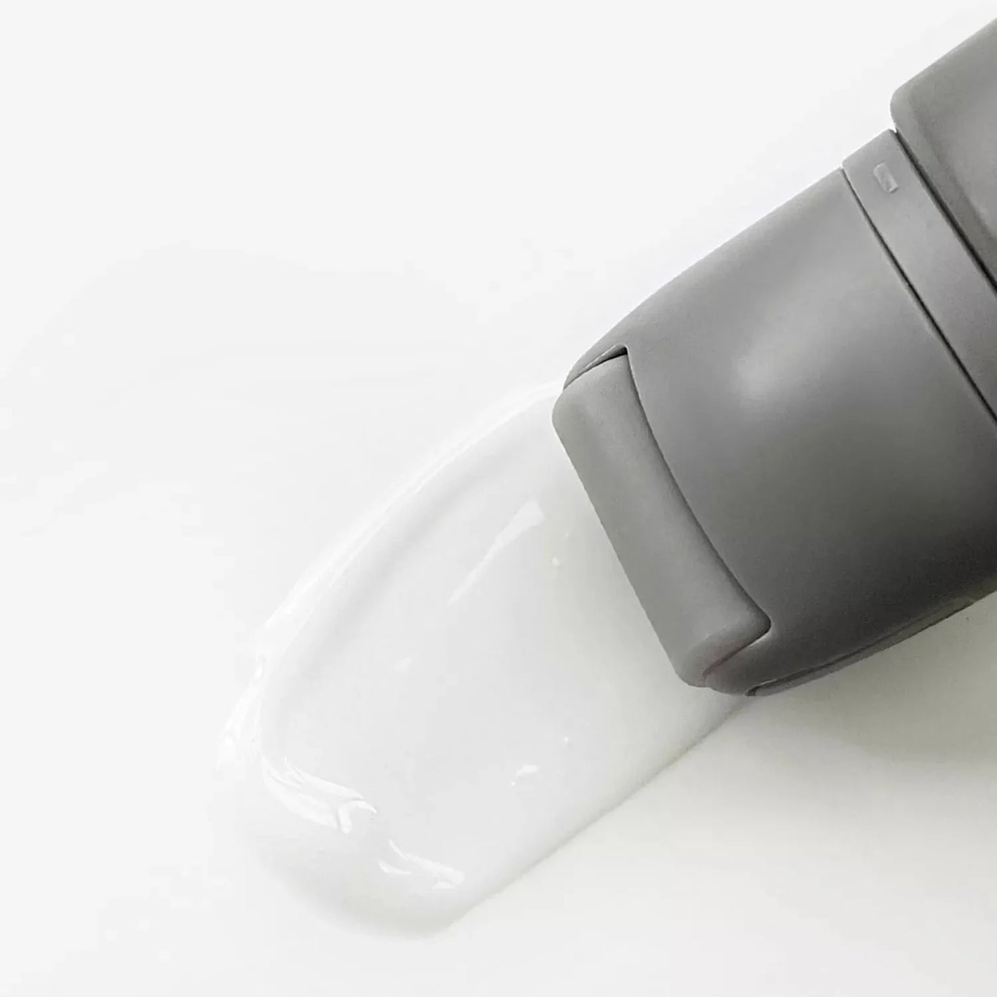 REFY longwear base primer Skin Valet Kuwait