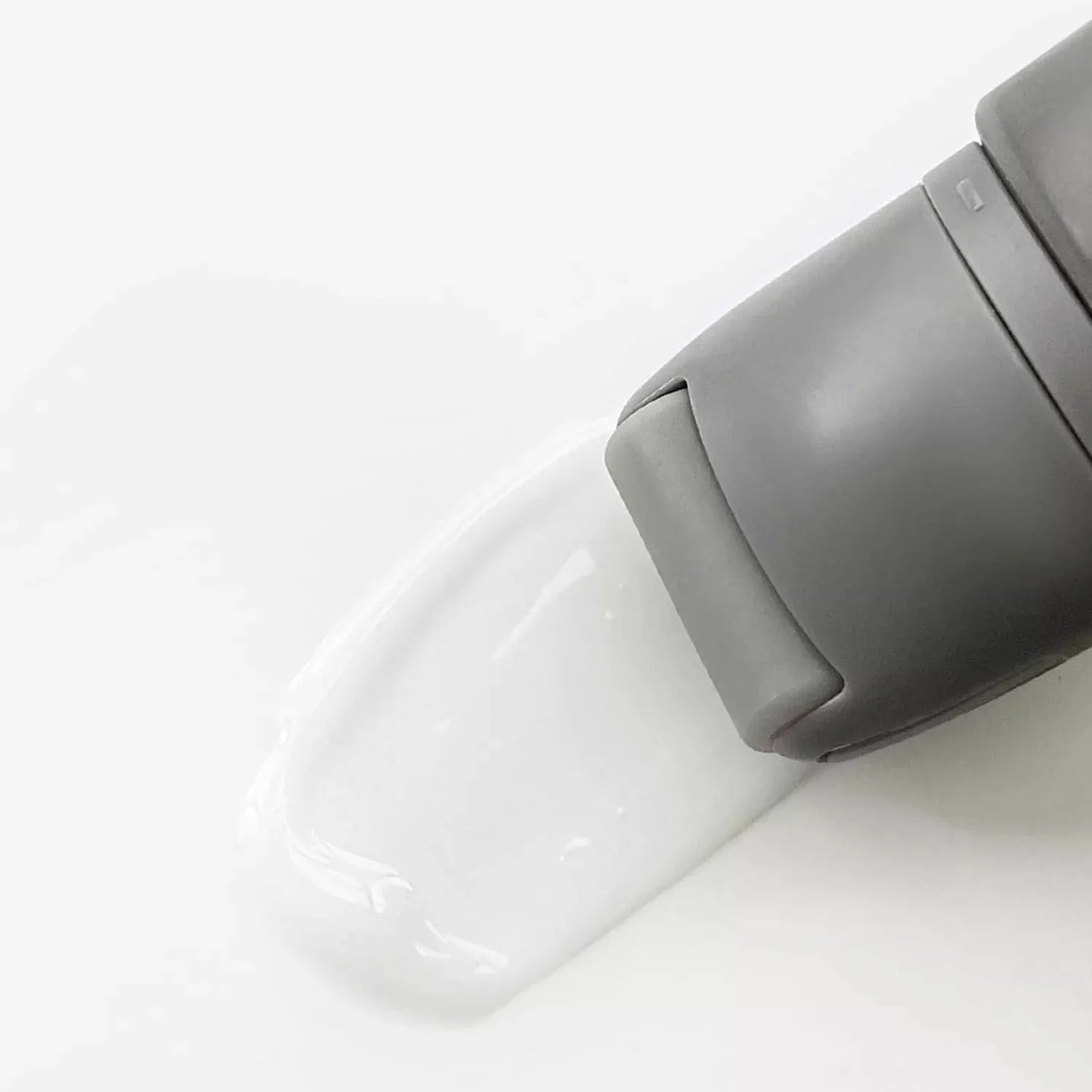 REFY longwear base primer Skin Valet Kuwait